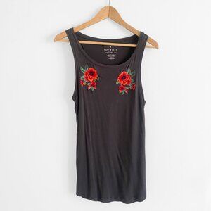 American Eagle Soft & Sexy tank w/ rose embroidered detailing- size S